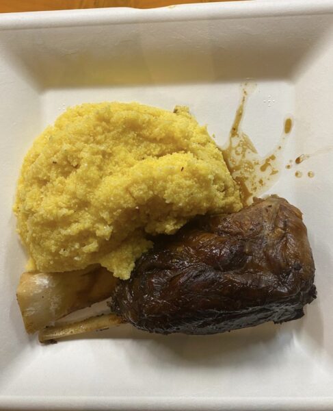 Stinco con polenta